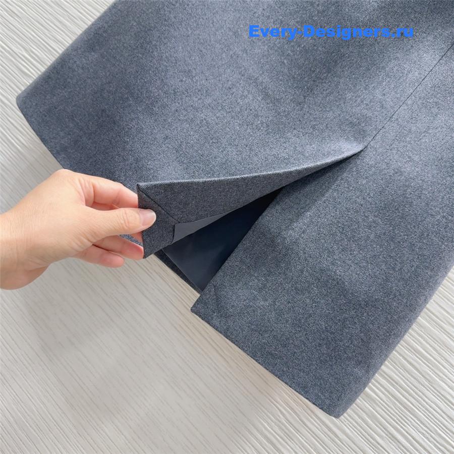 Pra*a new short skirt