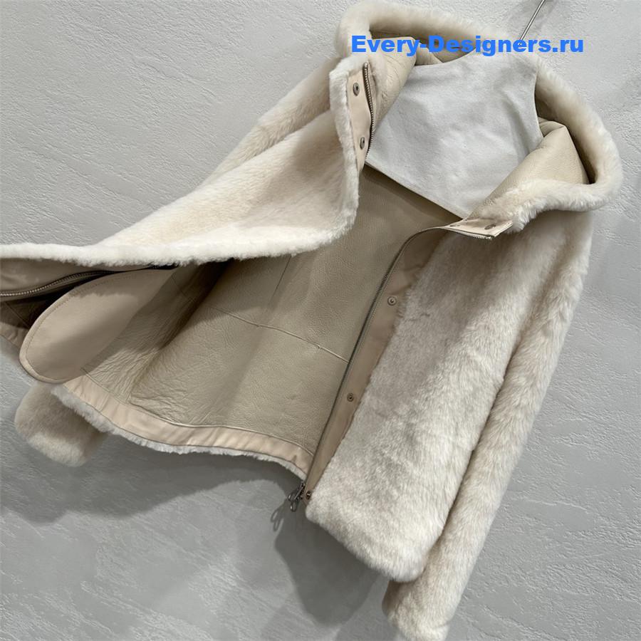 L0r0 P1ana short shearling coat