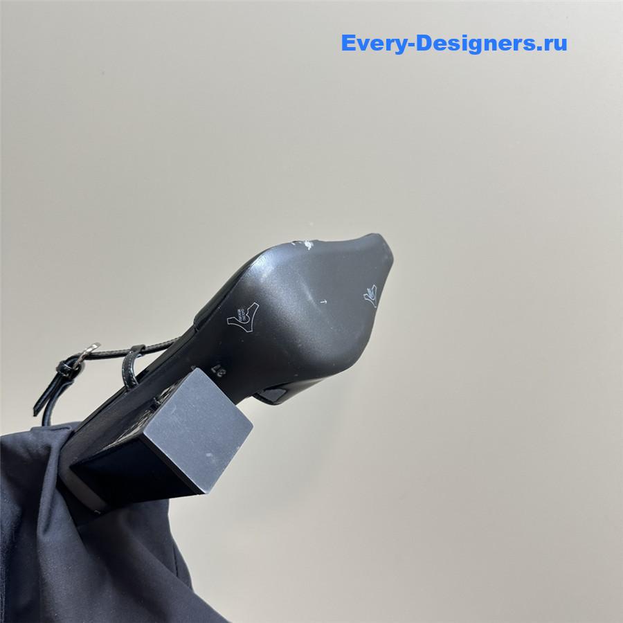 Versace new high-heeled sandals