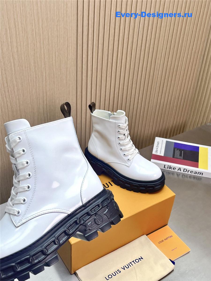 l0vis Vvtt0n white patent leather ankle boots