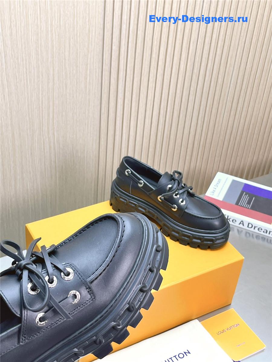 l0vis Vvtt0n lv record boat shoe black