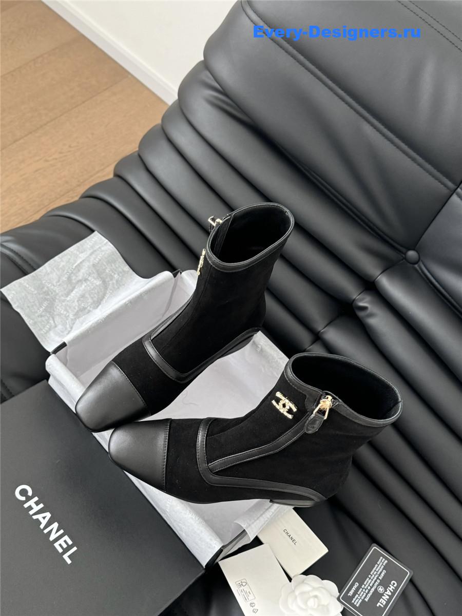 Ch**el logo black sedue leather ankle boots