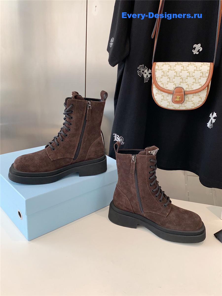 Pra*a suede triangle logo brown high top boots