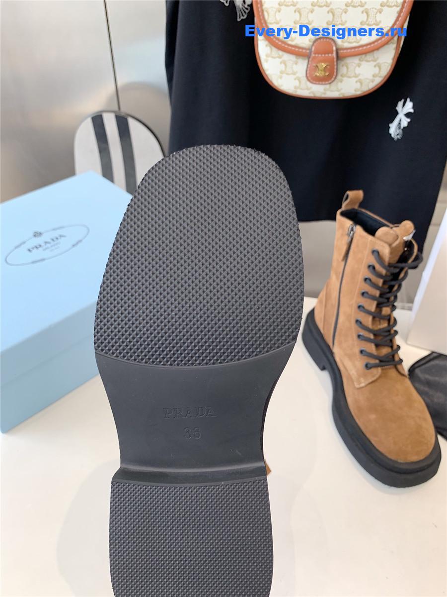 Pra*a suede triangle logo high top boots