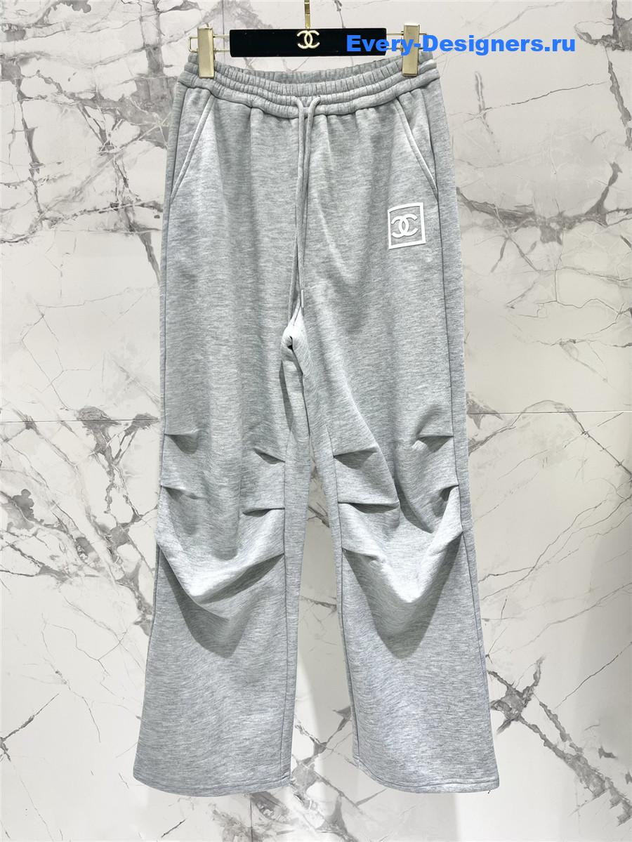 Ch**el straight fleece sweatpants