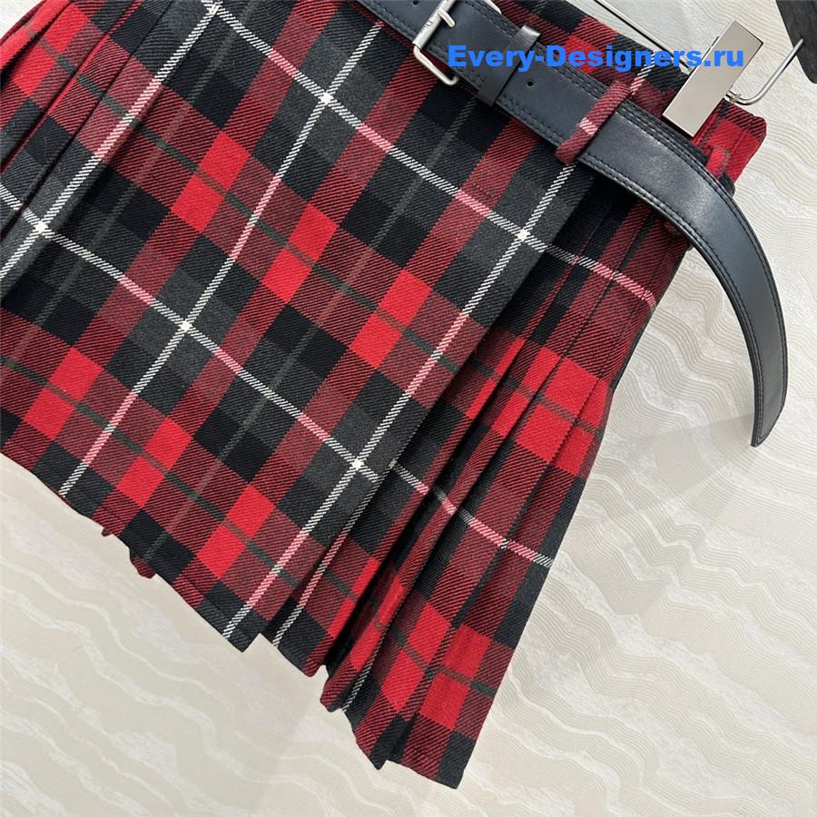 D10r belted pleated skirt