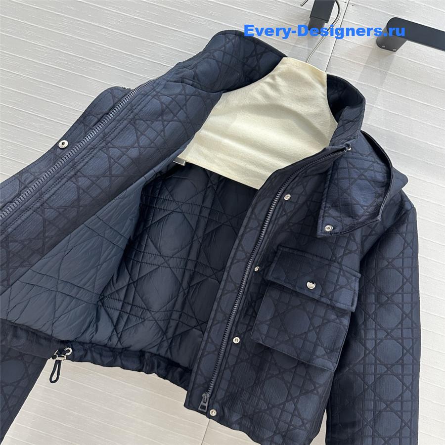 D10r cropped puffer jacket