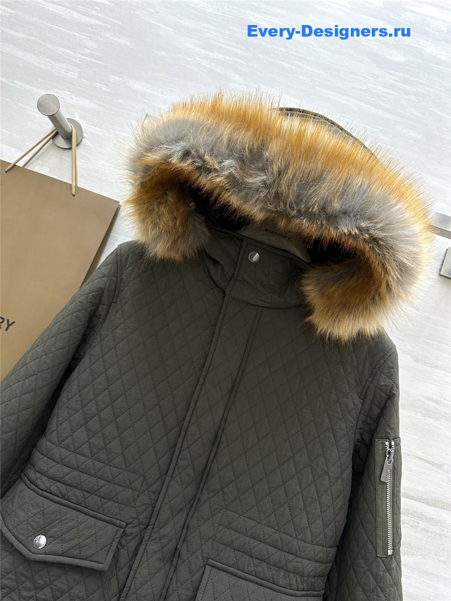 bv*b*rry D1am0nd quilted hooded jacket