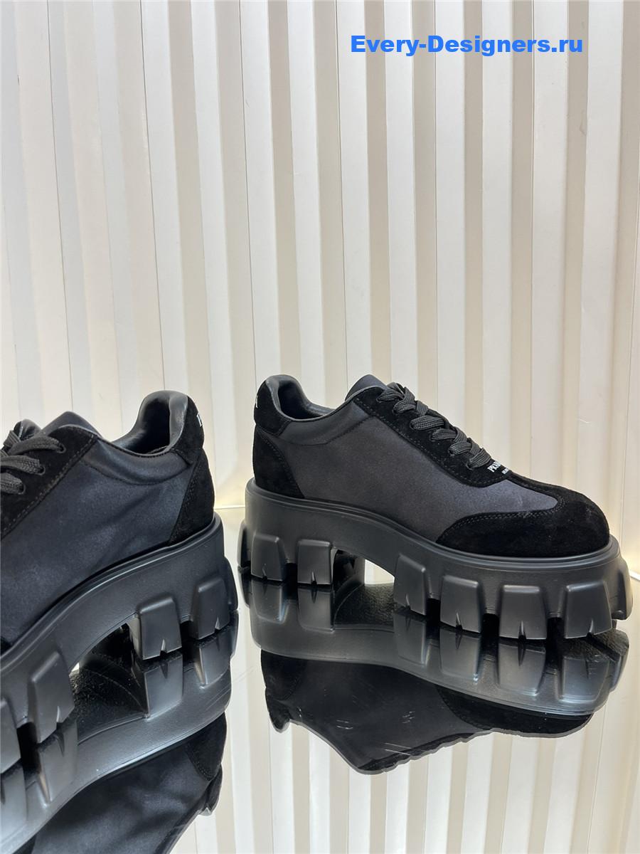 Pra*a suede low top platform sneakers black/grey