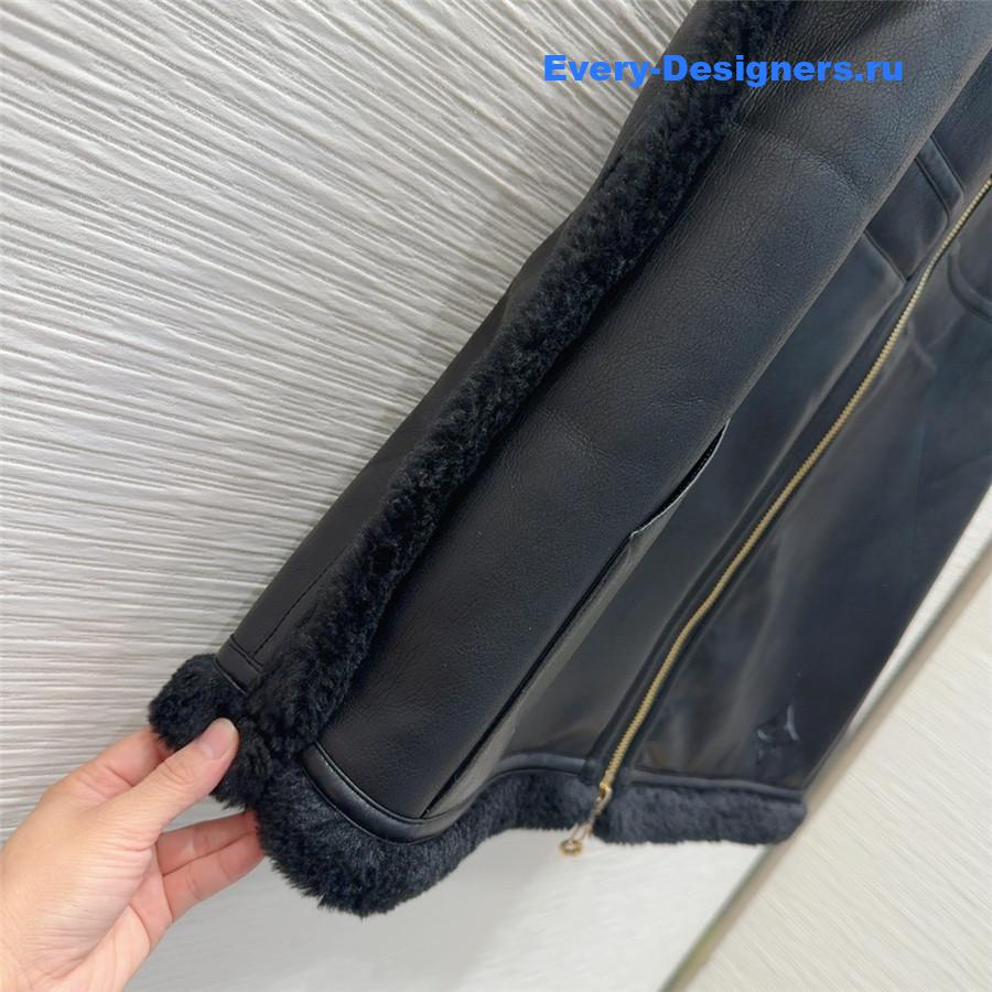 l0vis Vvtt0n lv new vest