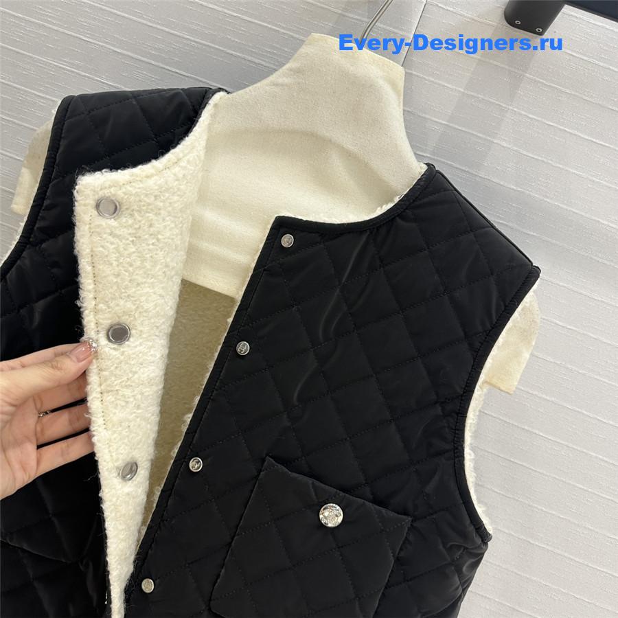 Ch**el padded mid-length vest