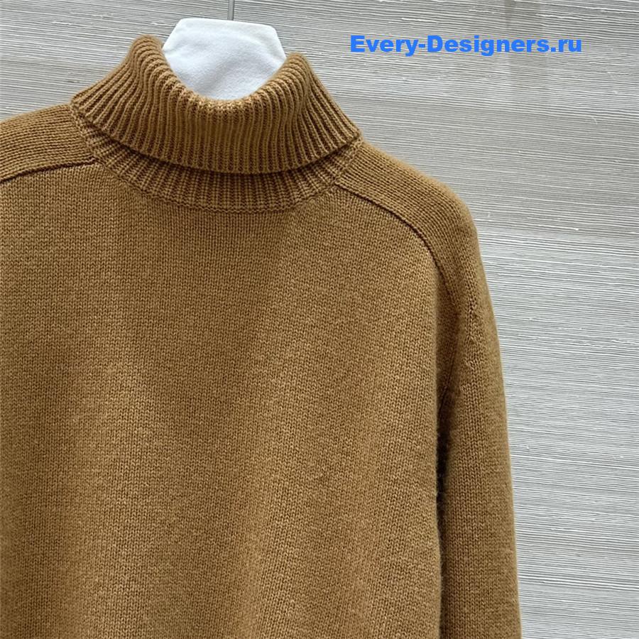 L0r0 P1ana brown cashmere turtleneck sweater