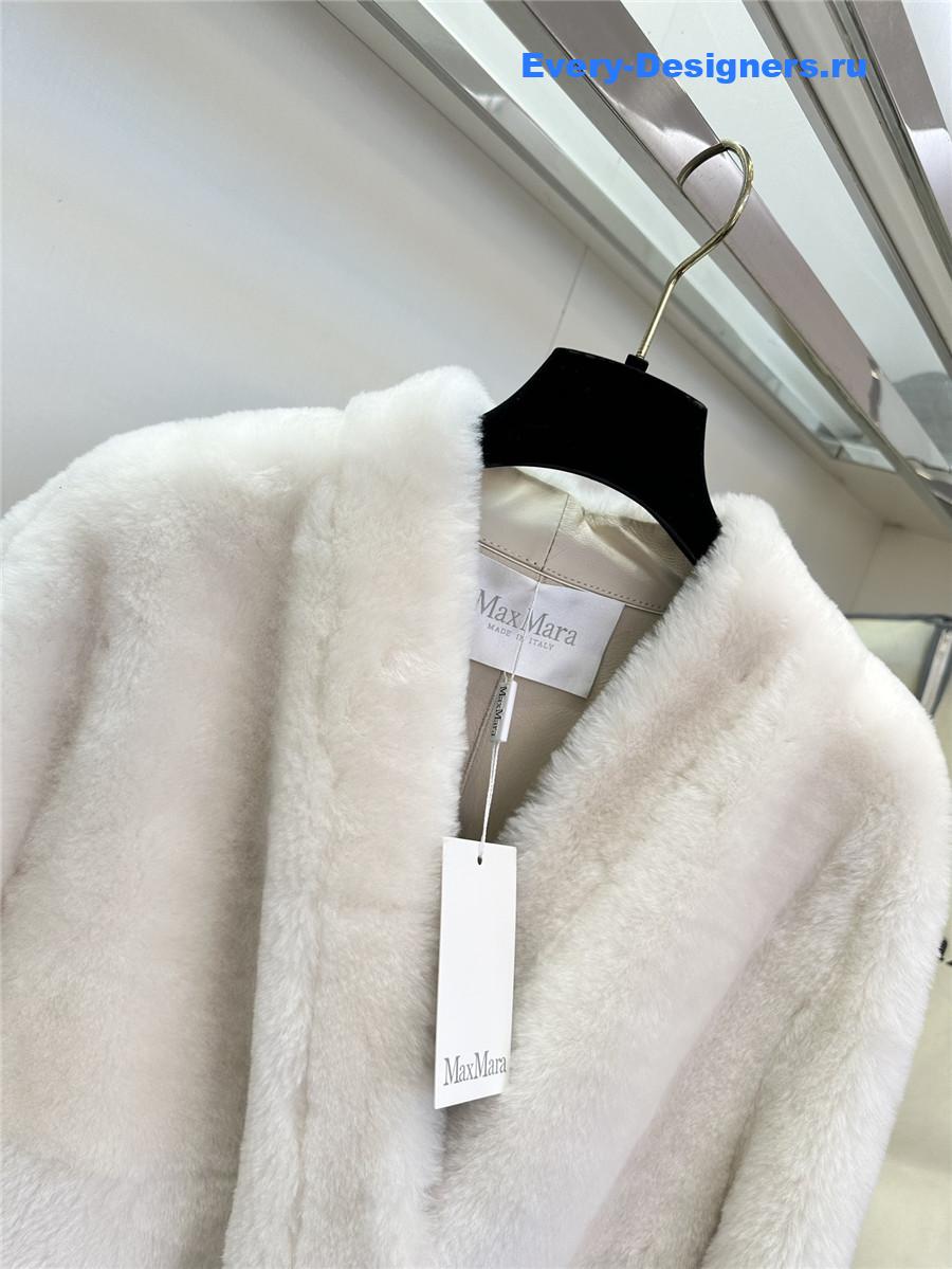 Vanitoo Long Trench Fur Coat