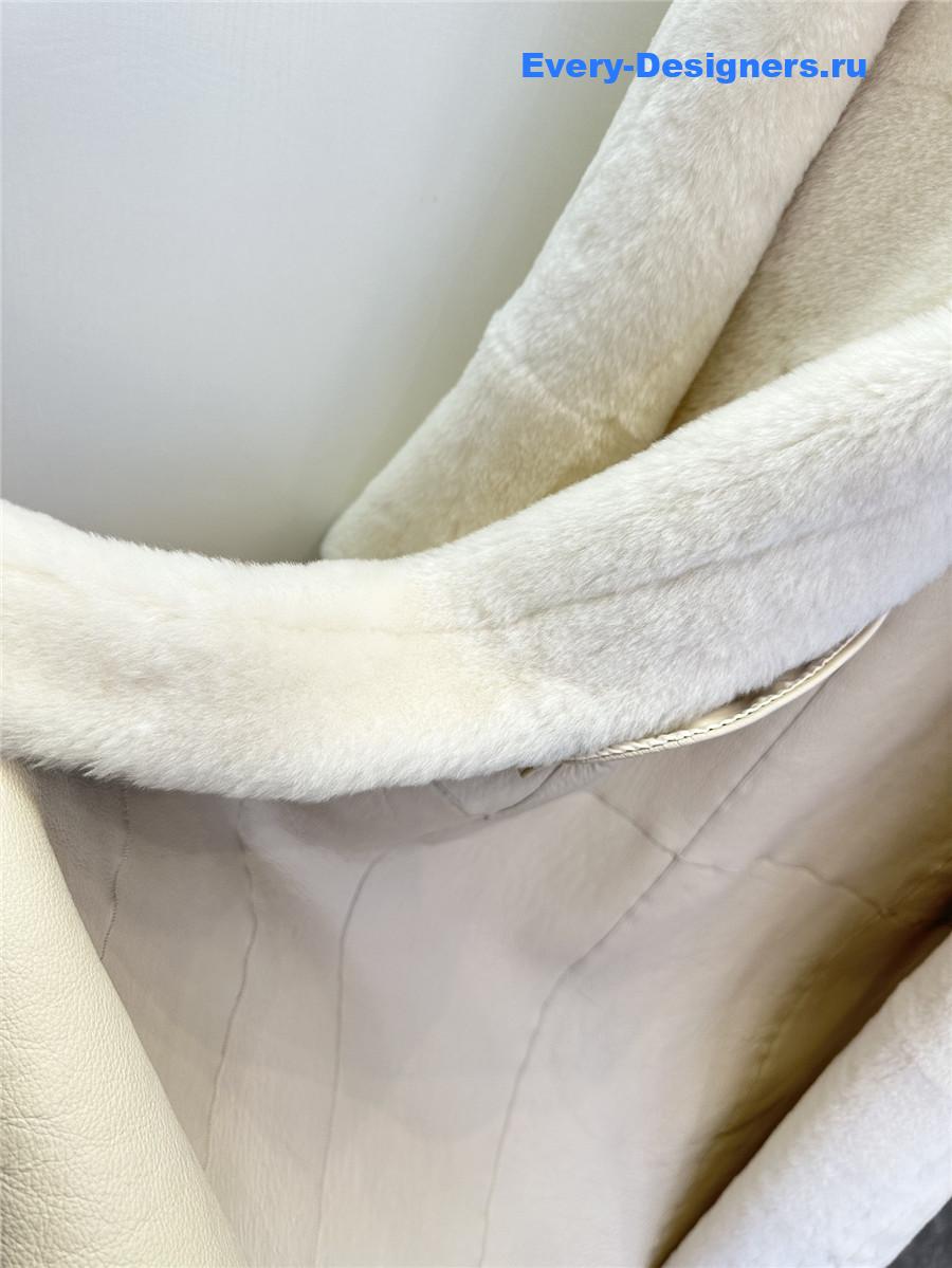 Vanitoo Long Trench Fur Coat