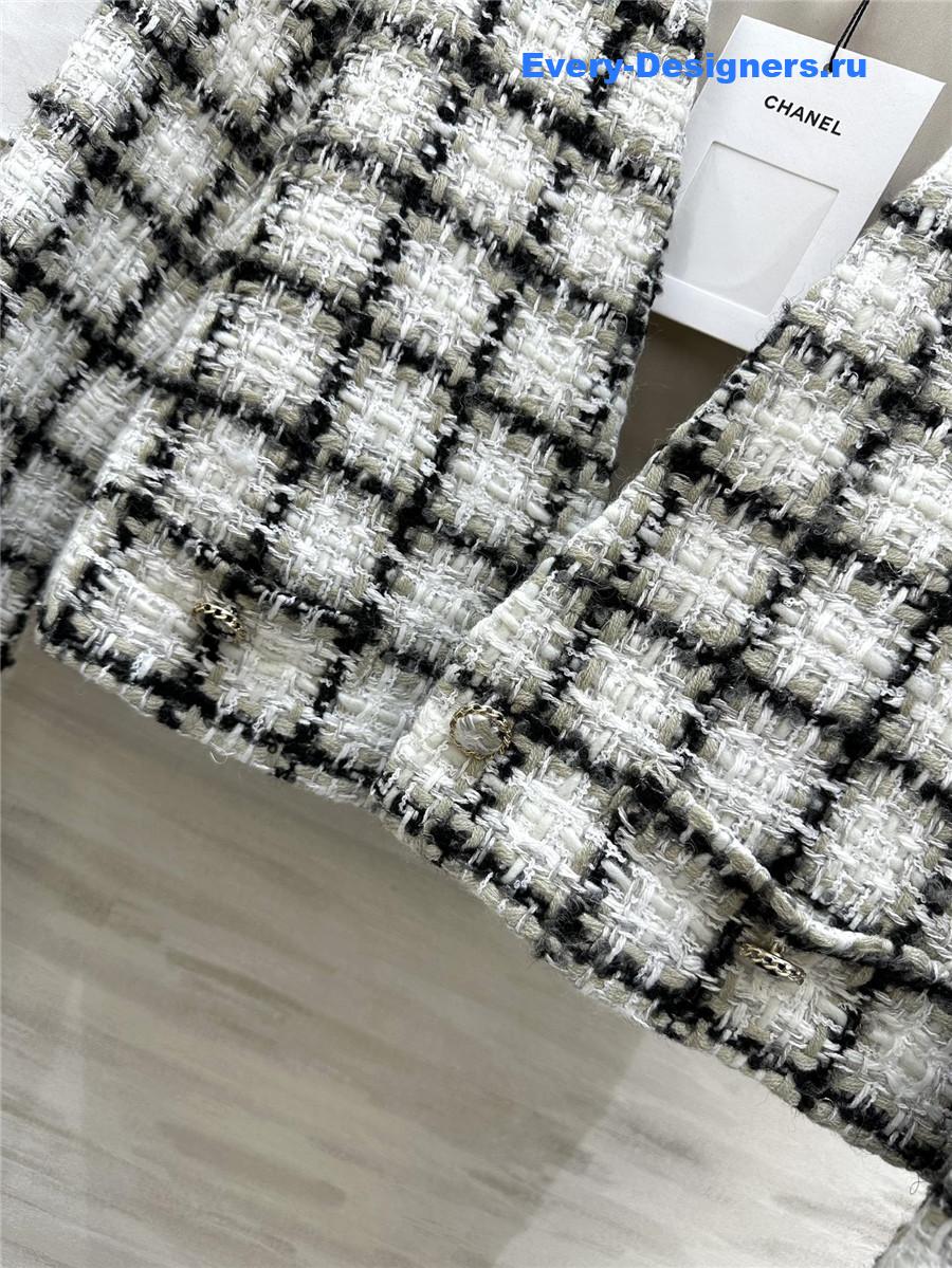 Ch**el wool soft tweed v-neck coat