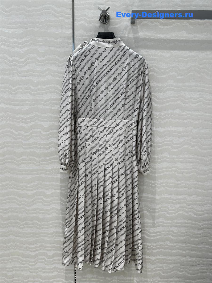 l0vis Vvtt0n long-sleeved chain print dress