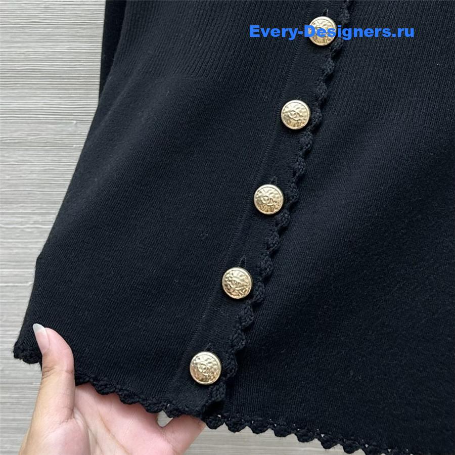 Ch**el v-neck crochet-trim cardigan in black