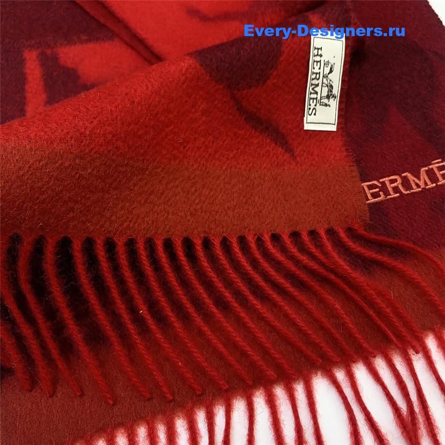 H**me5 cashmere scarf