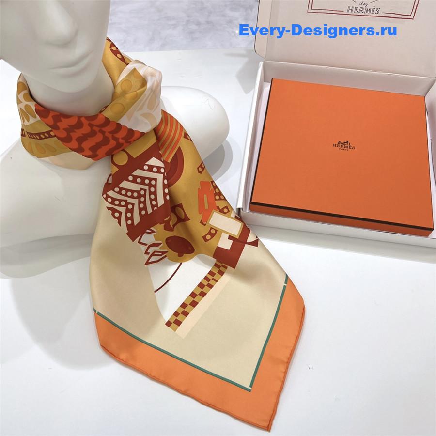 H**me5 “gaucho saddle” 90 scarf