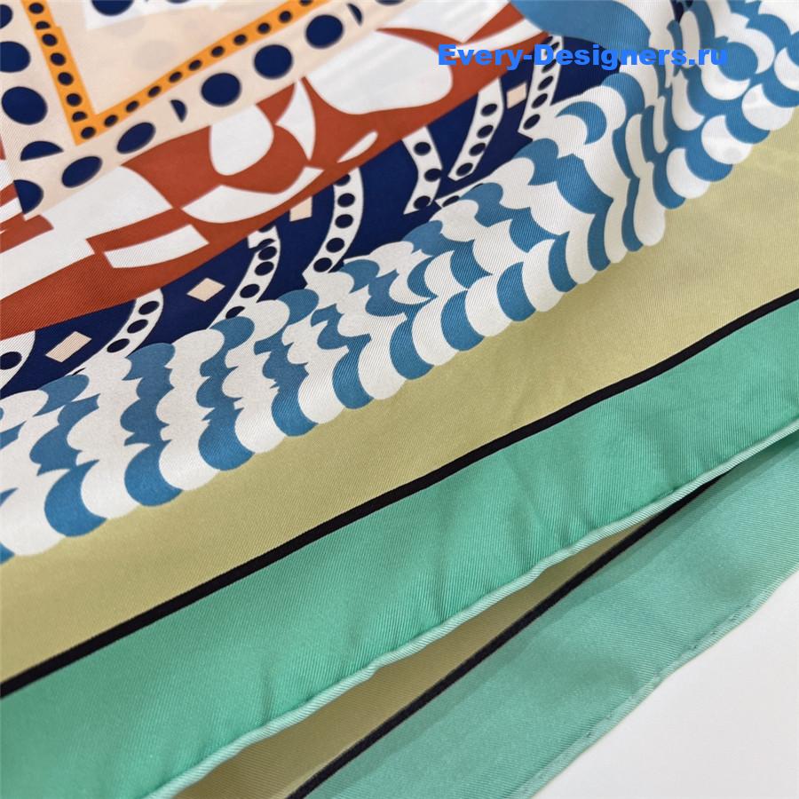 H**me5 “gaucho saddle” 90 scarf