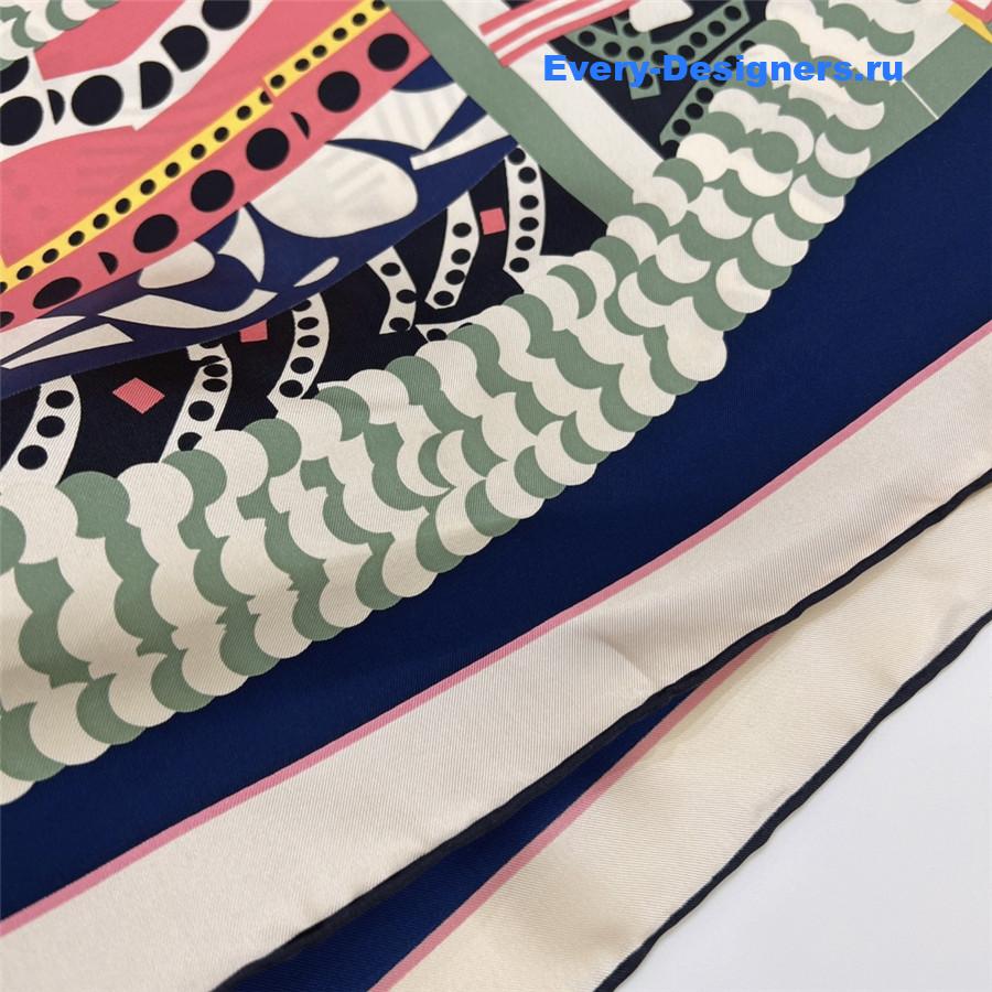 H**me5 “gaucho saddle” 90 scarf