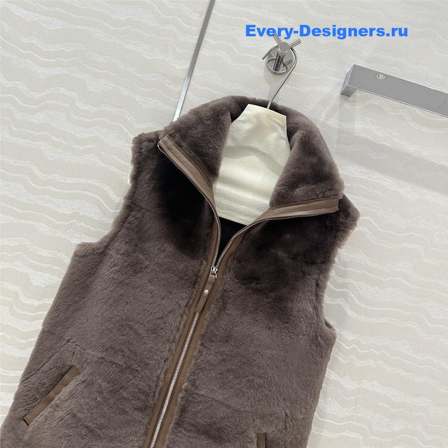 H**me5 shearling vest