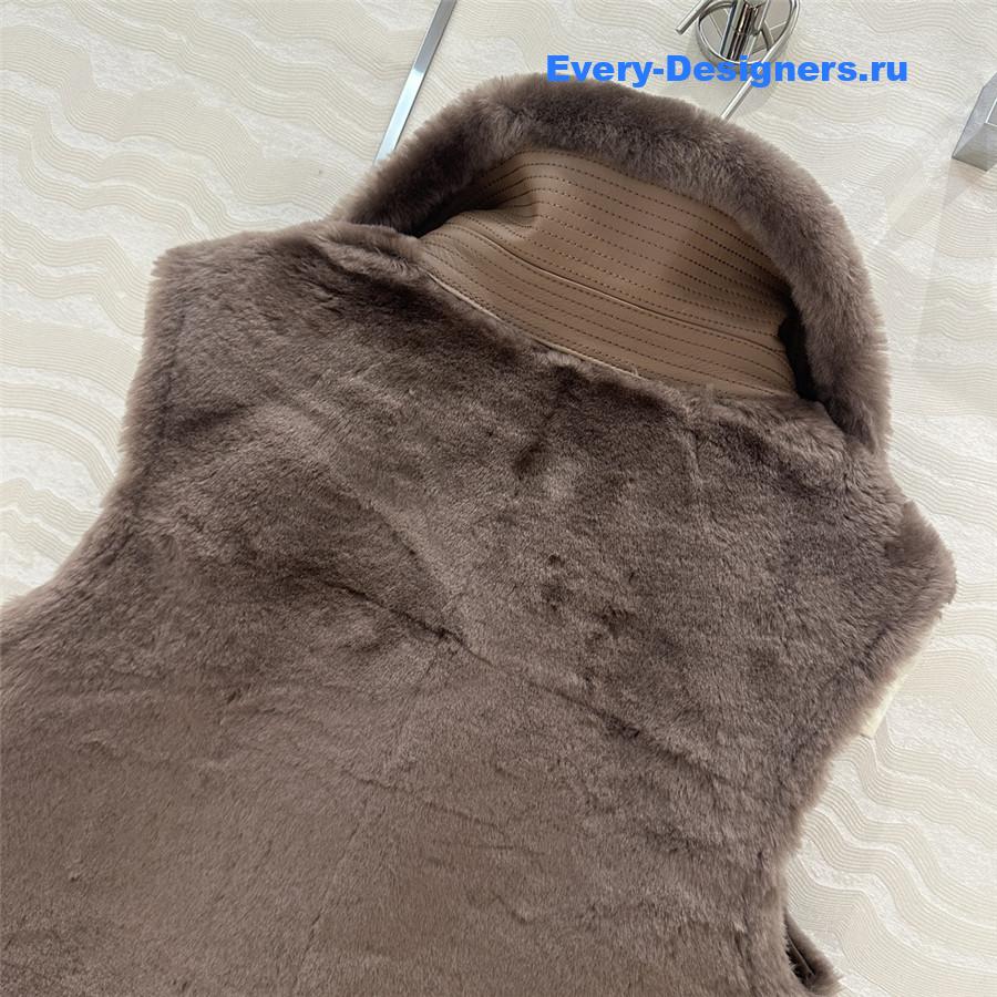H**me5 shearling vest