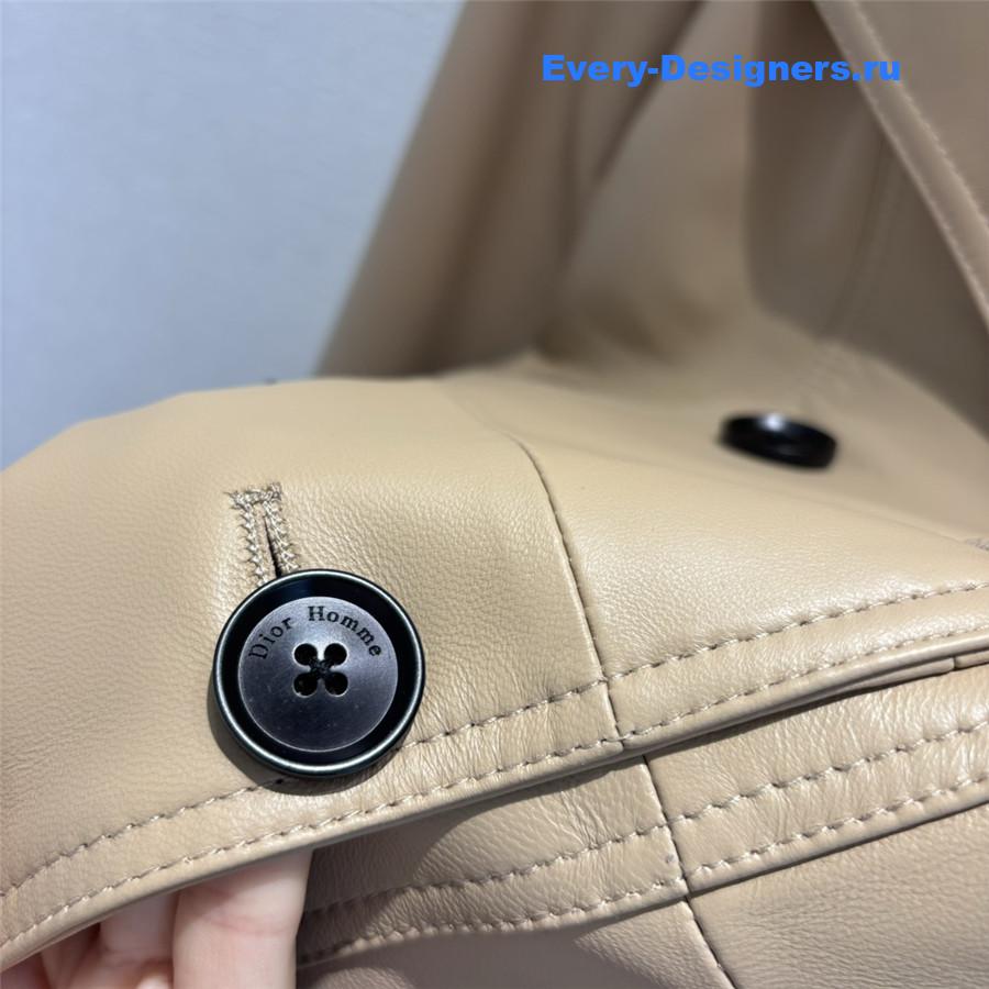 D10r long leather trench coat