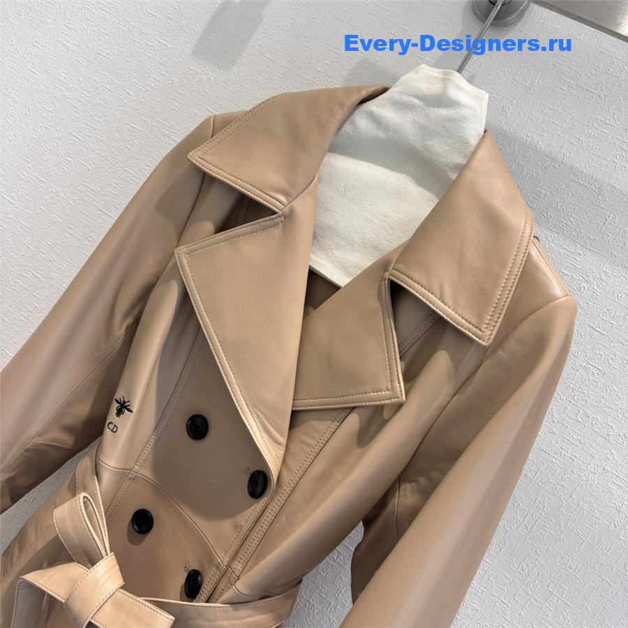 D10r long leather trench coat