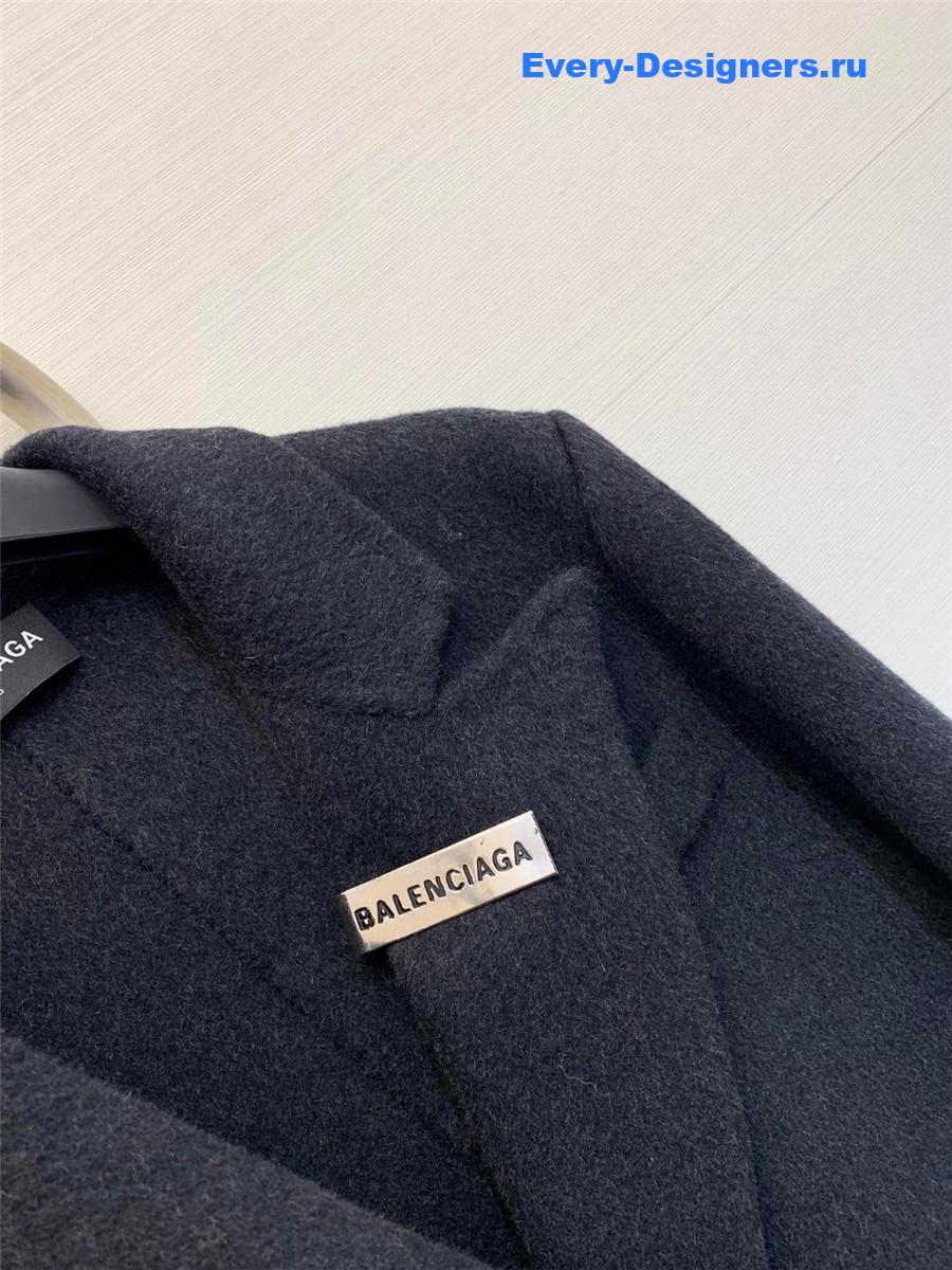 Ba1en*iaga loose wool cropped coat