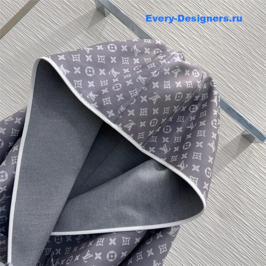 l0vis Vvtt0n lv reversible jacket