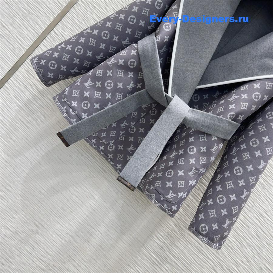 l0vis Vvtt0n lv reversible jacket