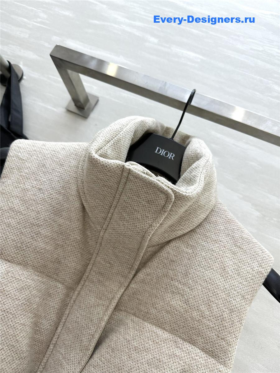 L0r0 P1ana waisted down vest