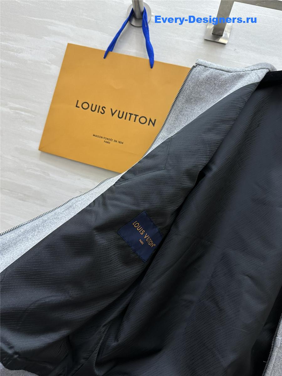 l0vis Vvtt0n lv hooded sweatshirt jacket