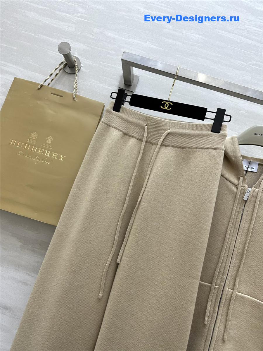 Bv*b*rry leisure suit