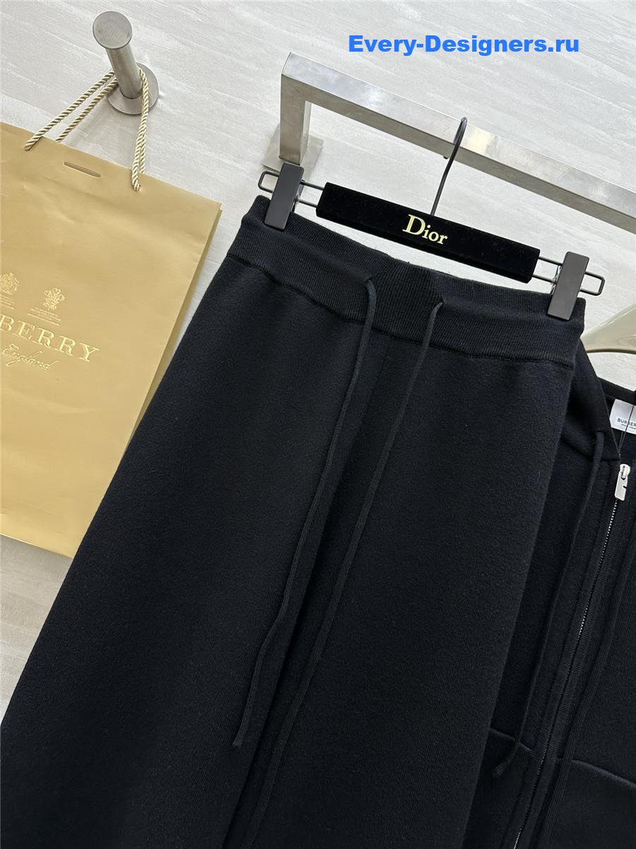 Bv*b*rry leisure suit