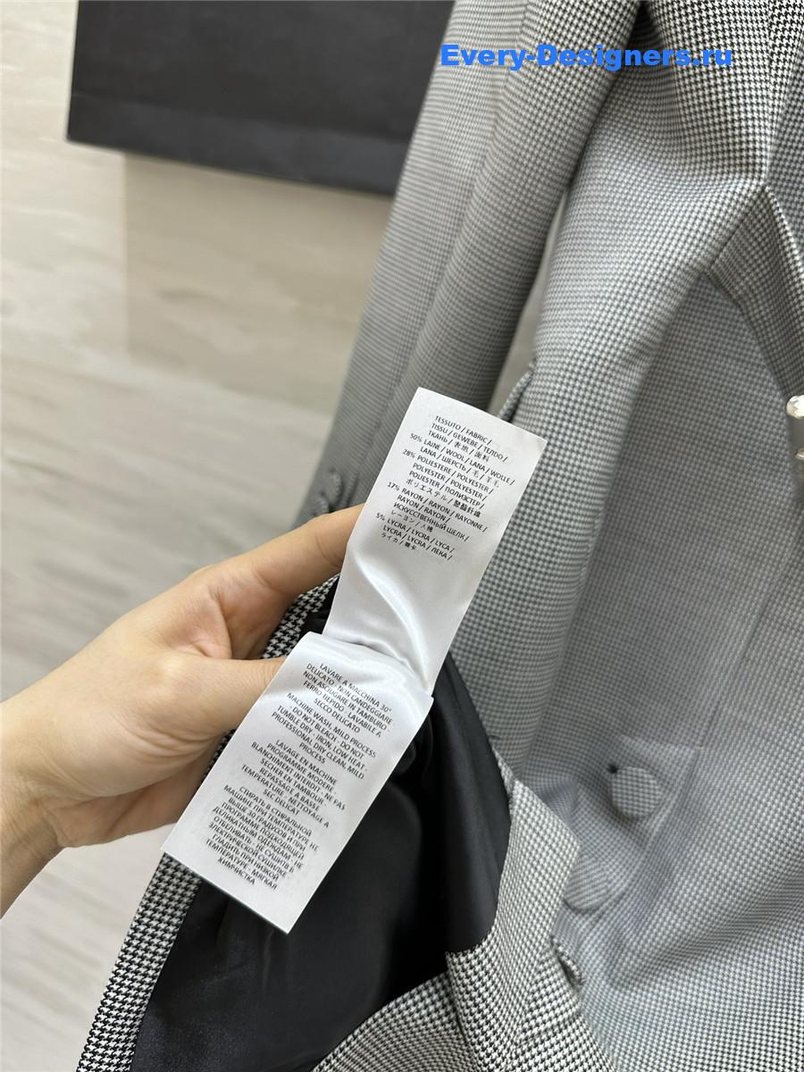a1exa*der Mcqv*en mid-length suit jacket