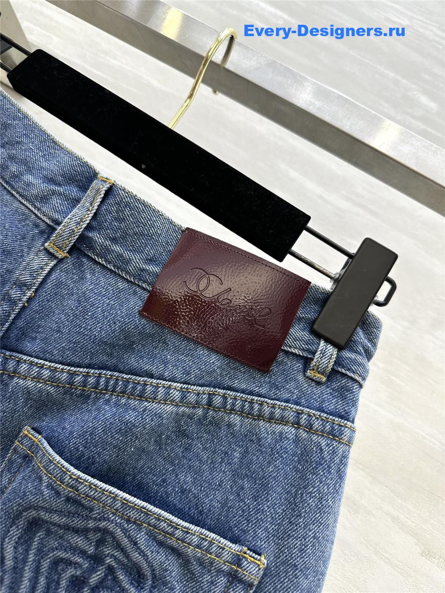 Ch**el fleece straight jeans