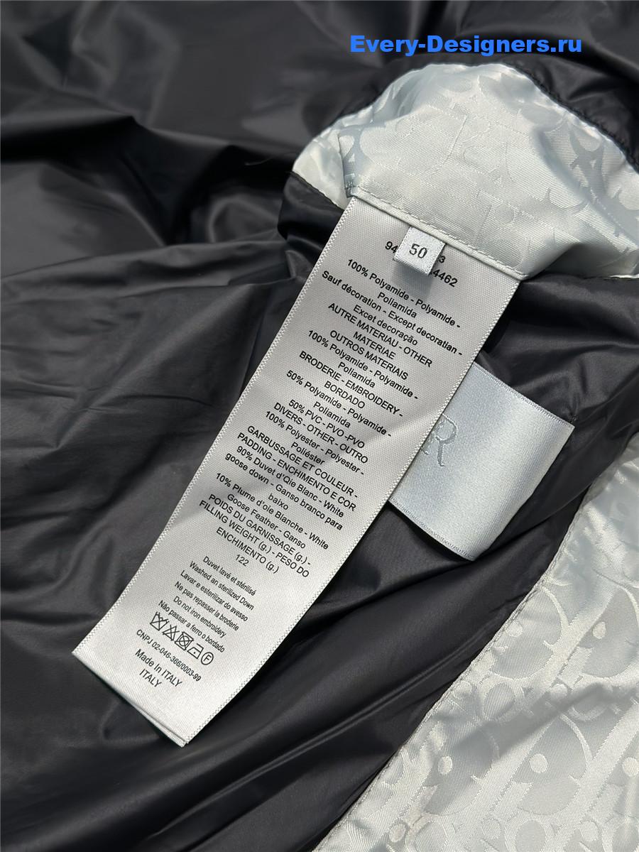 D10r all-over print down jacket