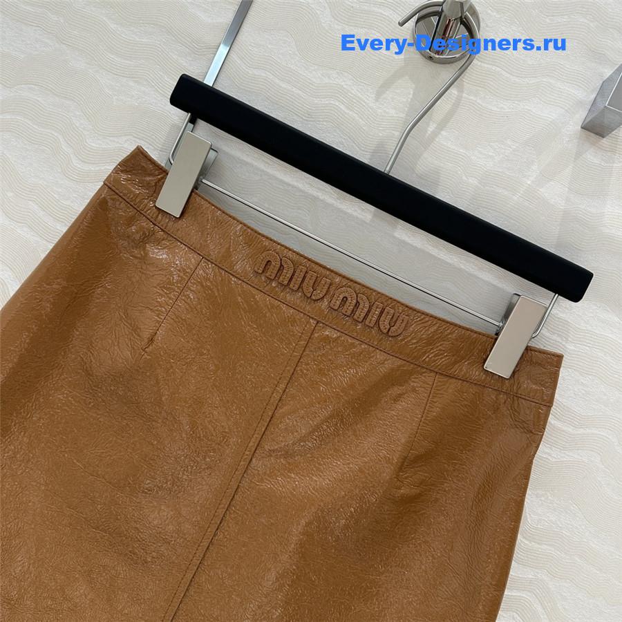 M1um1u patent leather midi skirt