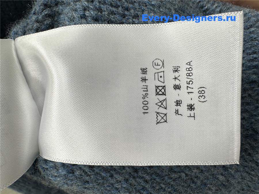 D10r oversize crewneck zip-up cardigan in blue