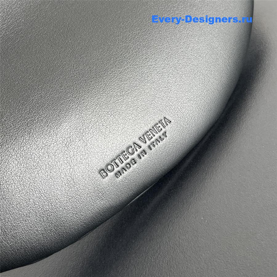 b0tt*ga Ven*ta solstice shoulder bag black