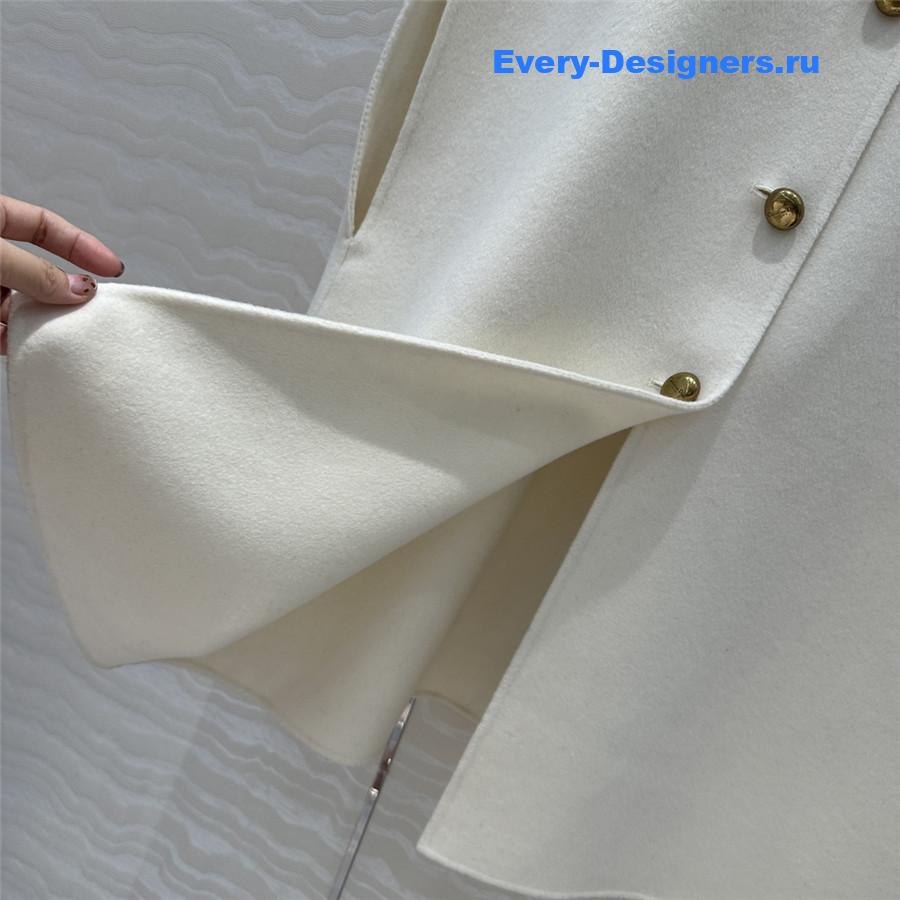 D10r women’s cashmere cape coat in white