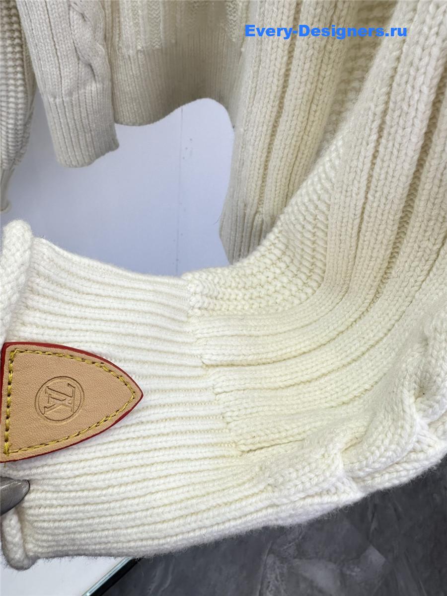l0vis Vvtt0n white cable knit sweater