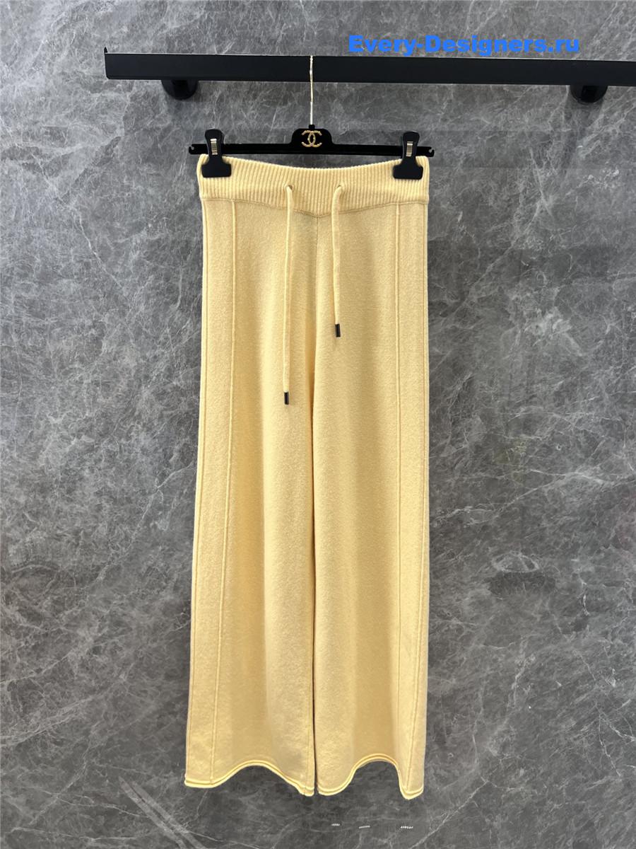 Ch**el wool knitted lettering crew neck sweater set yellow