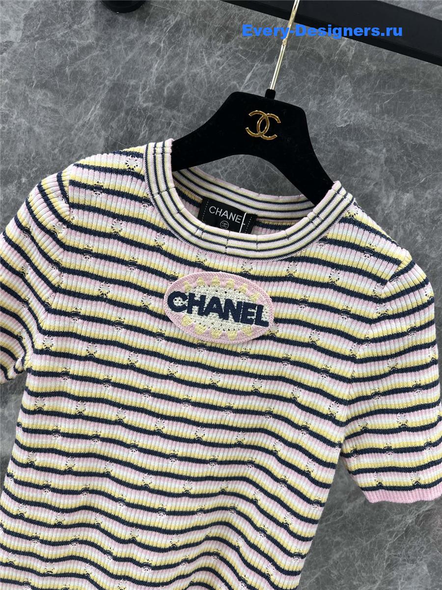 Ch**el logo striped crew neck knit top