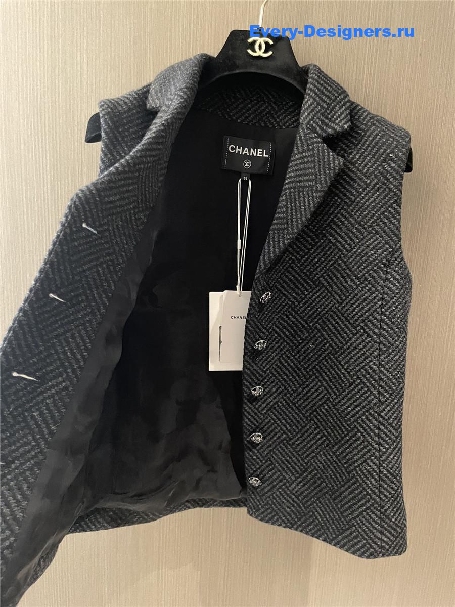 Ch**el button grey twill vest