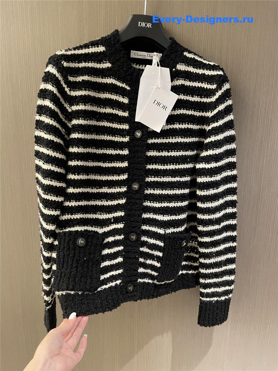 D10r cd black white striped cardigan
