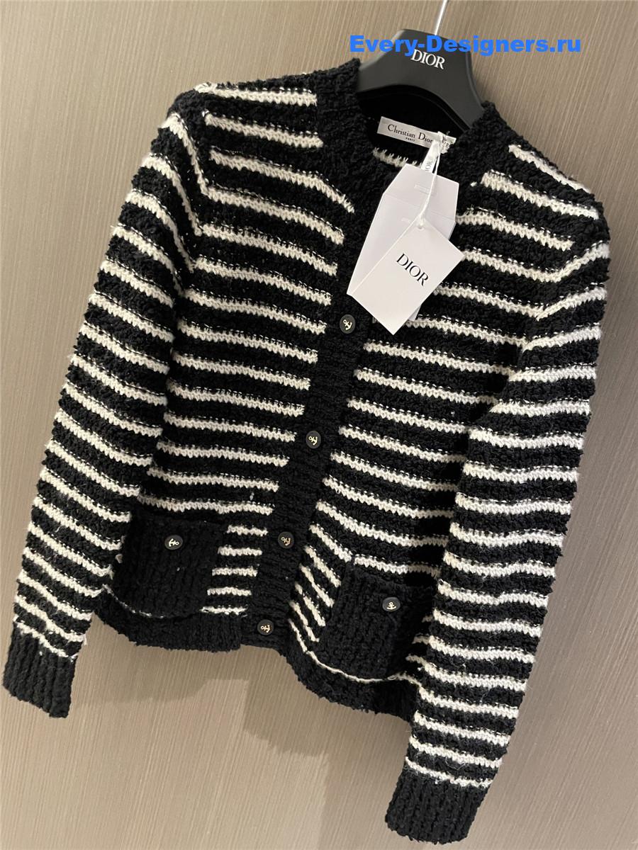 D10r cd black white striped cardigan