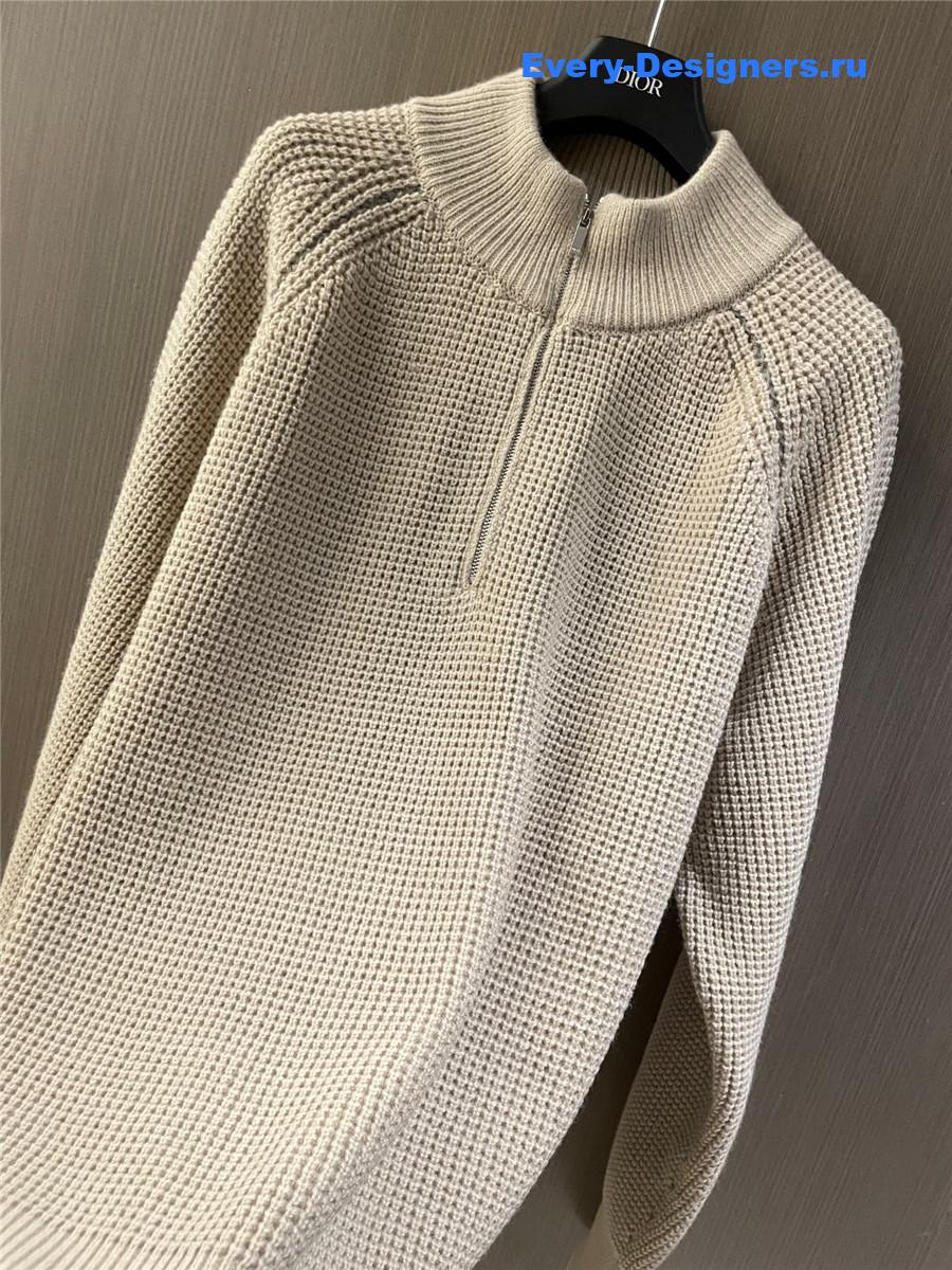 D10r cd zip collar sweater